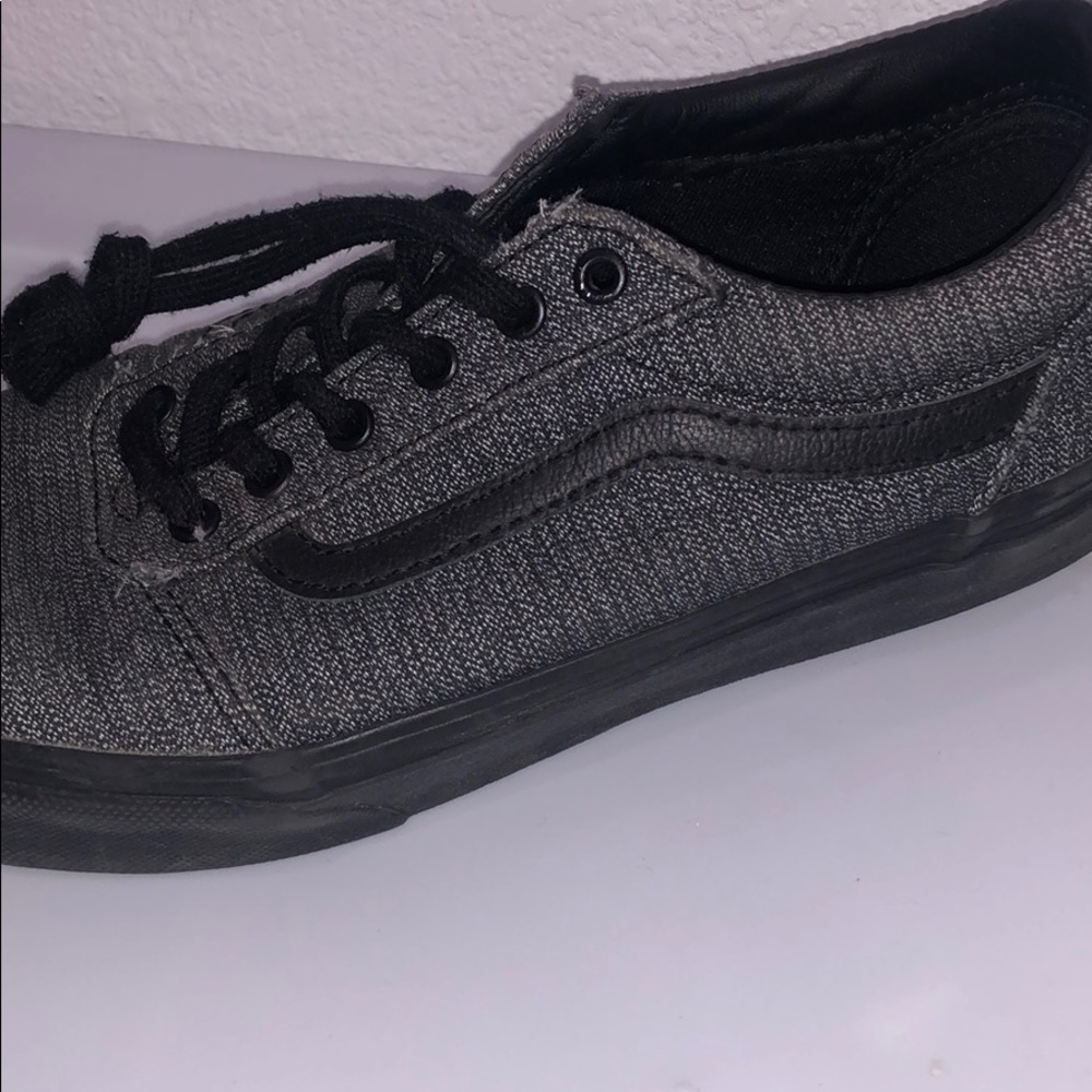 VANS ! - Picture 4 of 5